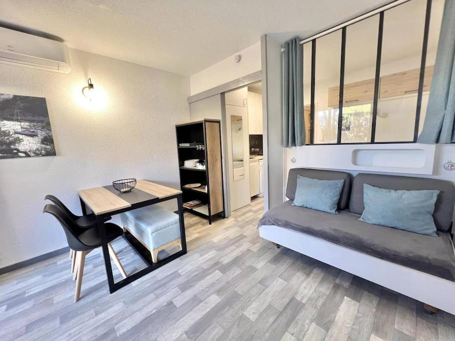 Appartement Port De Hyeres 4 Personnes Εξωτερικό φωτογραφία